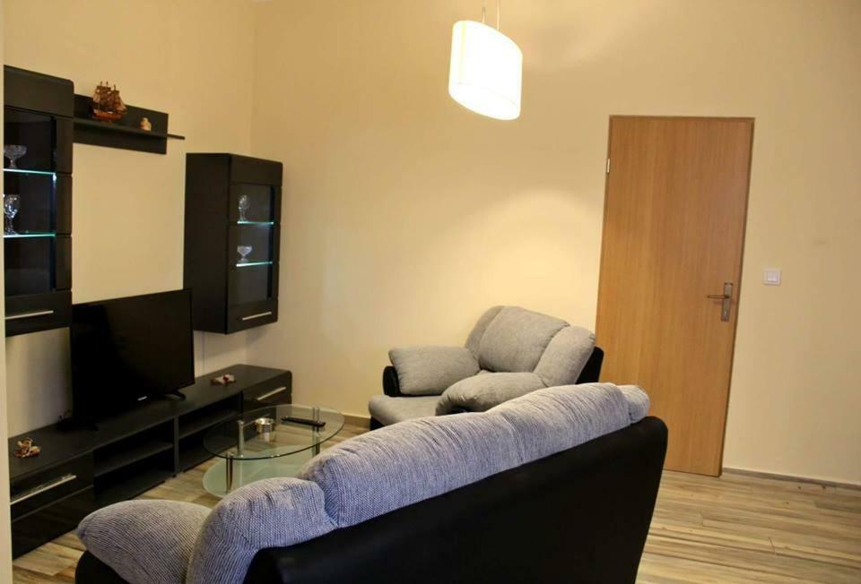 Apartments Klaudija Pula Ngoại thất bức ảnh